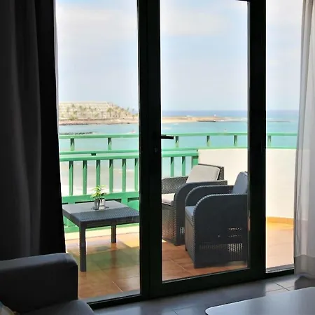 Cucharas Playa Terrace Sea Views Апартаменты Коста-Тегисе